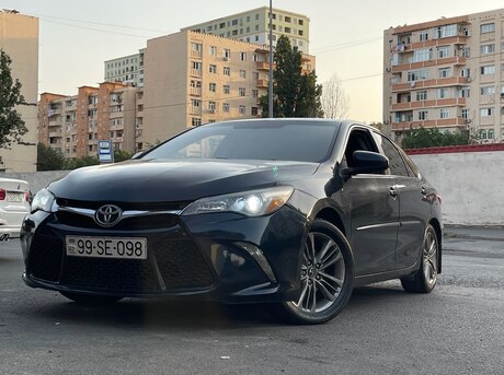 Toyota Camry 2017