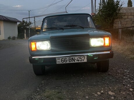 LADA (VAZ) 2107 2000