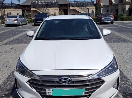 Hyundai Elantra 2020