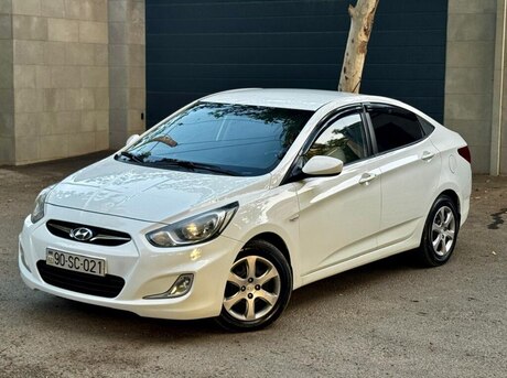 Hyundai Accent 2013