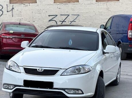 Daewoo Gentra 2014
