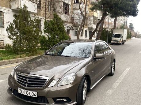 Mercedes E 200 2011