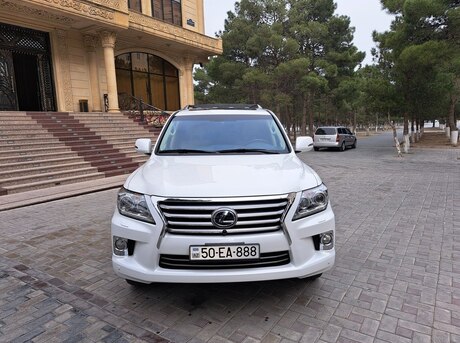 Lexus LX 570 2012