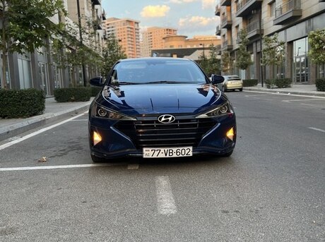 Hyundai Elantra 2020
