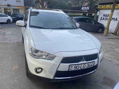 Mitsubishi Outlander 2010