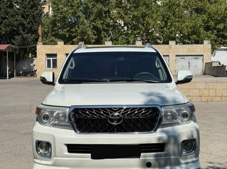 Toyota Land Cruiser 2011