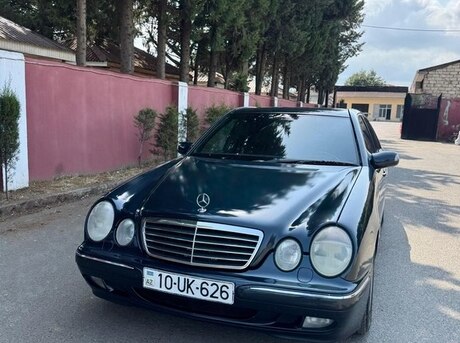 Mercedes E 270 2000