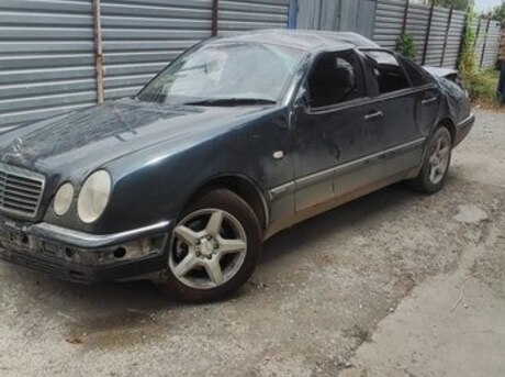 Mercedes E 240 1998