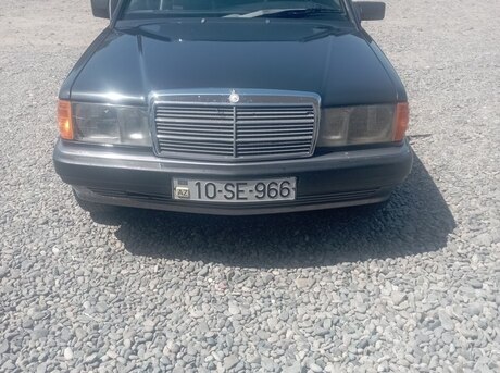 Mercedes 190 1990