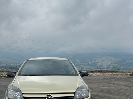 Opel Astra 2004
