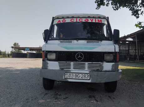 Mercedes 208 D 1993
