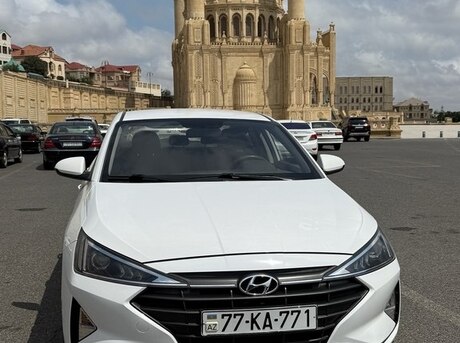 Hyundai Elantra 2020