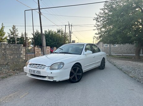 Hyundai Sonata 2001