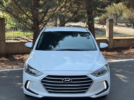 Hyundai Elantra 2018