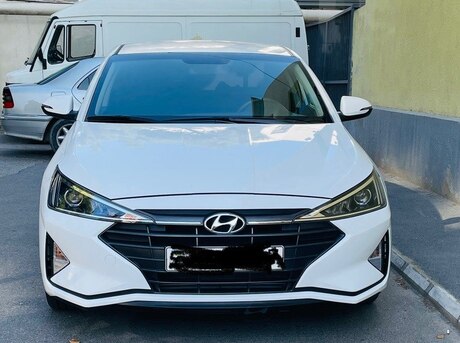 Hyundai Elantra 2019