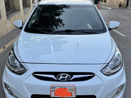 Hyundai Accent 2012