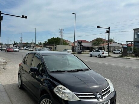 Nissan Tiida 2011