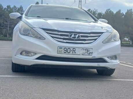 Hyundai Sonata 2010