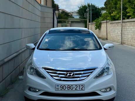 Hyundai Sonata 2010