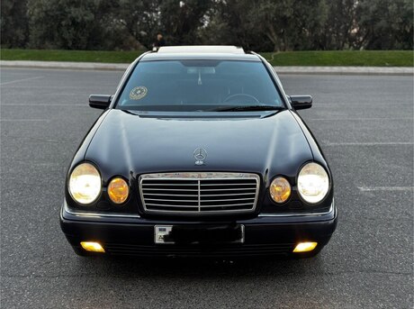 Mercedes E 280