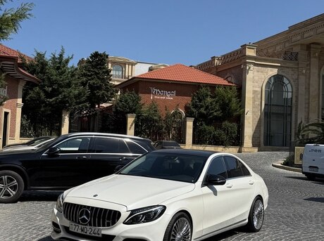 Mercedes C 300