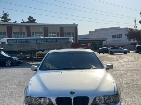 BMW 525