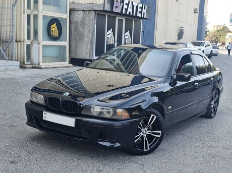 BMW 528