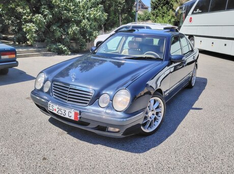 Mercedes E 320 2000