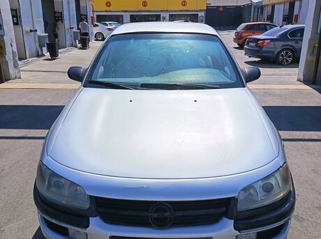 Opel Omega