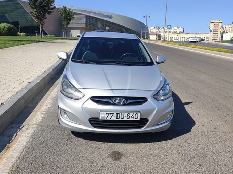 Hyundai Accent 2011