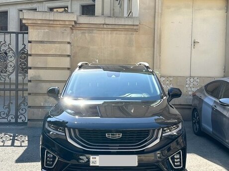 Geely Okavango 2022