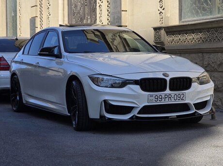 BMW 330 2017