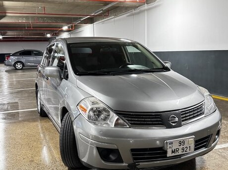 Nissan Tiida 2008