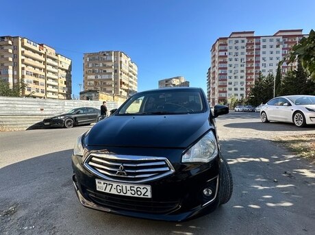 Mitsubishi Attrage 2014