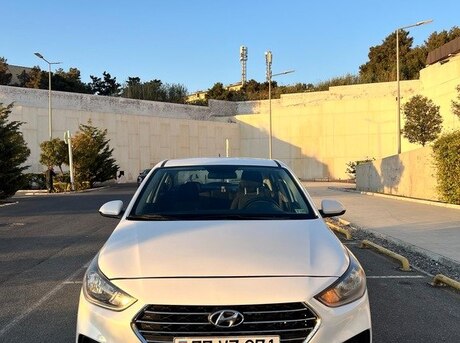 Hyundai Accent