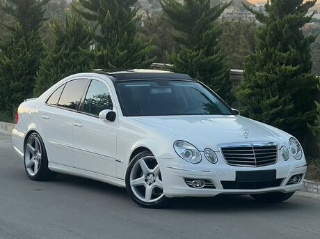 Mercedes E 320