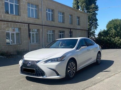 Lexus ES 300h 2022