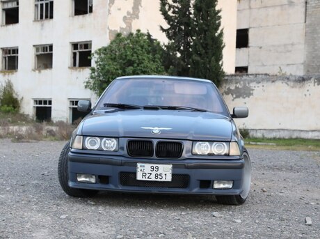 BMW 320 1993
