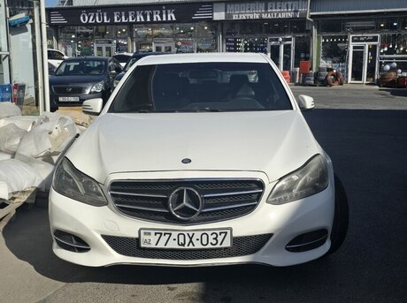 Mercedes E 200