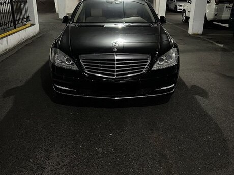 Mercedes S 550 2010