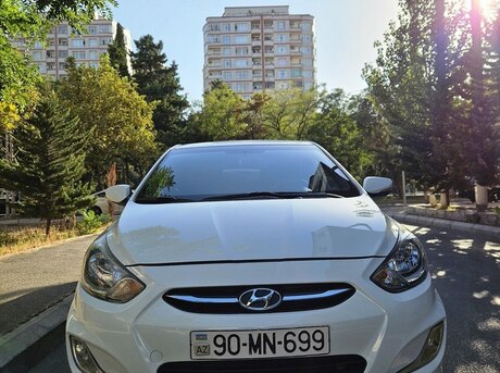 Hyundai Accent 2011