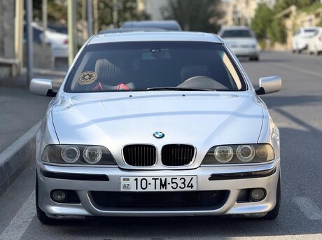 BMW 523