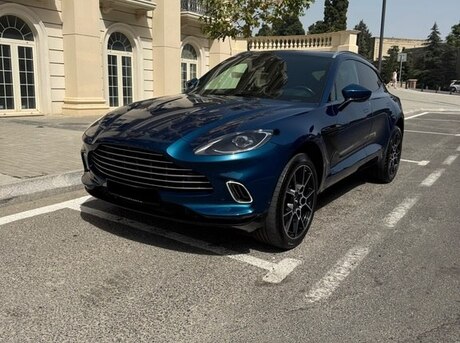 Aston Martin DBX