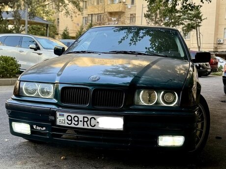 BMW 320 1993