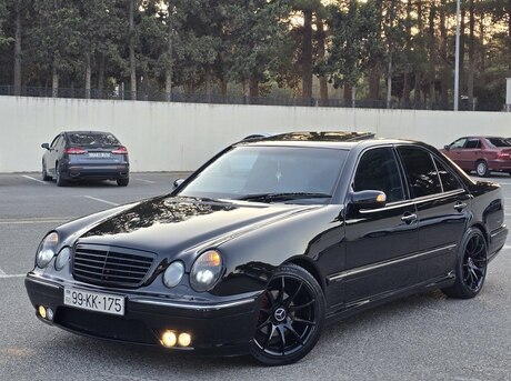 Mercedes E 240 2001
