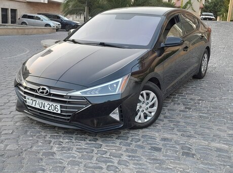 Hyundai Elantra 2019