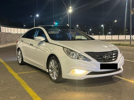 Hyundai Sonata 2010