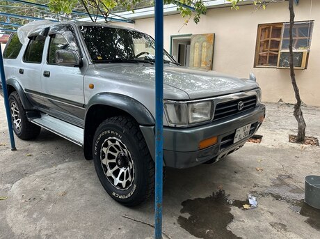 Toyota Hilux Surf