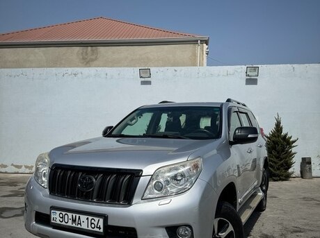 Toyota Land Cruiser Prado 2011