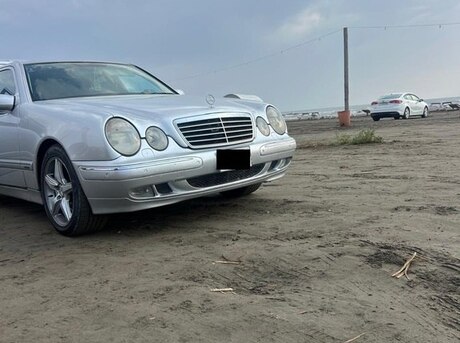 Mercedes E 270 2000